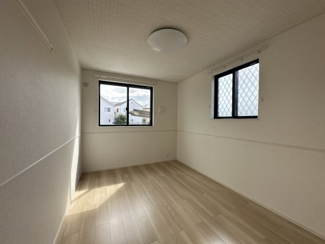 フローリッシュ・メゾン　中野田の子供部屋