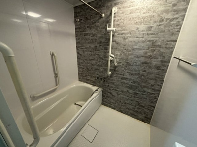 【浴室】 | パレロワイヤル六番町