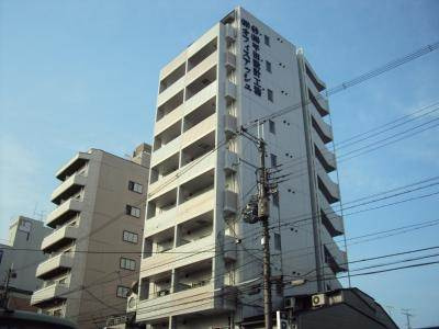 ヴェルメゾン御所西の外観