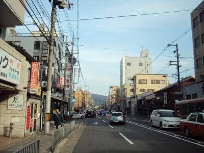 ヴェルメゾン御所西の周辺|前面道路