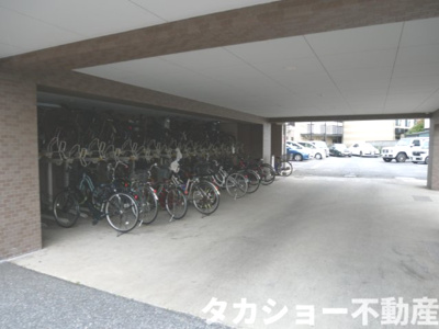 【駐車場】 | ダイアパレス市原八幡宿 | 駐車場に車を止められます