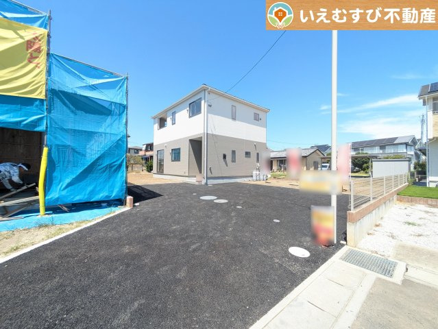 Cradle garden　本庄市児玉町児玉第11の駐車場|2台以上駐車可能なスペース完備
しっかり舗装してある駐車スペースで天気が悪く足元が悪い日でも乗り降りしやすい♪