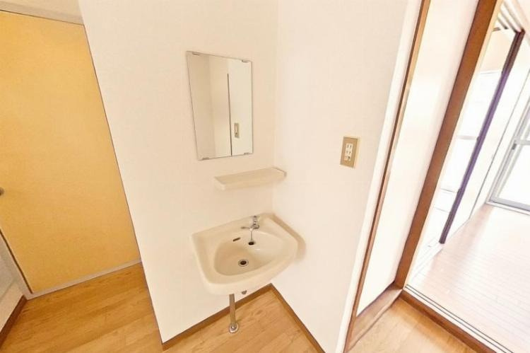 リバープール新田の独立洗面台|独立洗面台で身支度をすべて済ませてしまいましょう