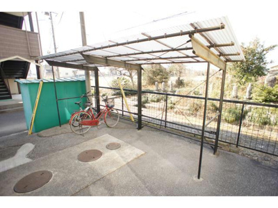 【その他共用部分】 | メモリアルハイツB | 駐輪場