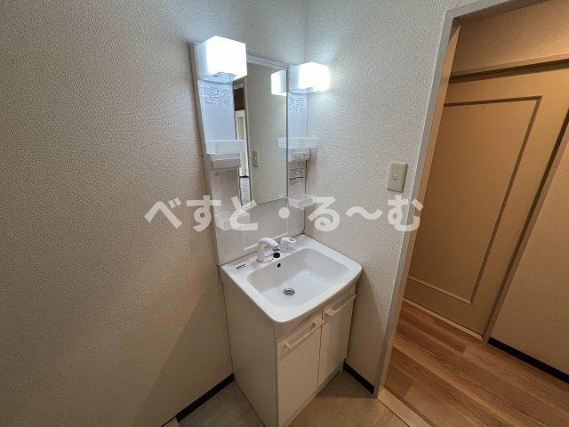 シャンポール西藤江の独立洗面台