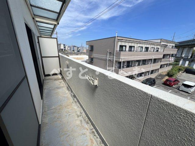 シャンポール西藤江のバルコニー