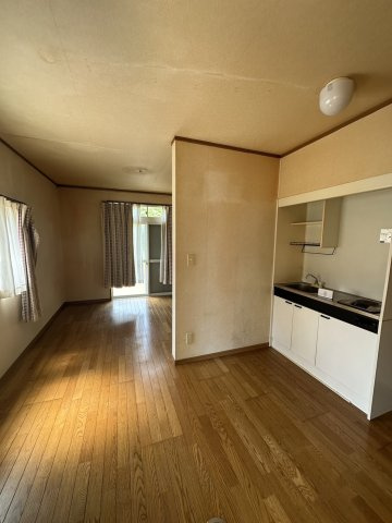 【居間・リビング】 | リバーサイドワン