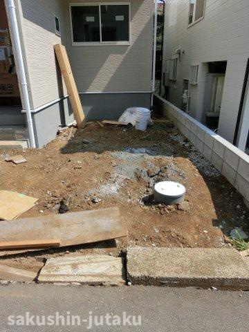 八千代台北１２丁目　新築戸建の外観|駐車スペース　令和６年９月中旬完成予定　R6.8.25撮影