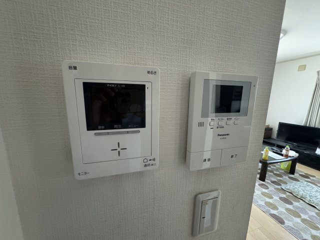 ‐三丁目不動産-　深谷市人見　平成27年築の防犯設備