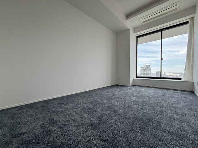 Brillia Tower 堂島（ブリリアタワー堂島）の寝室