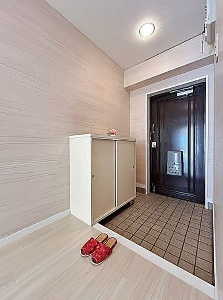 シャンポール葵の玄関