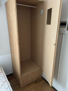 ホワイトレヂデンスの収納|クローゼット内部