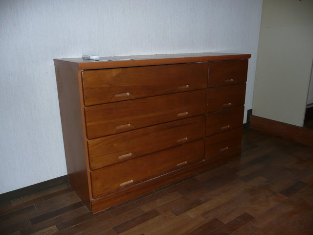 ホワイトレヂデンスの収納|チェスト備付