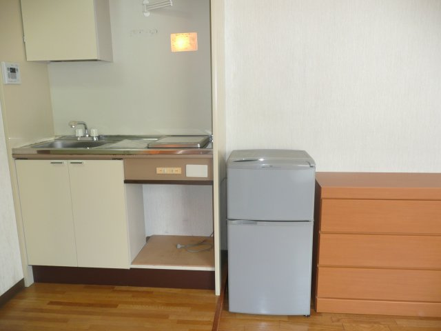 ホワイトレヂデンスのキッチン|冷蔵庫備付