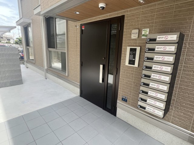 【エントランス】 | エレナ本山