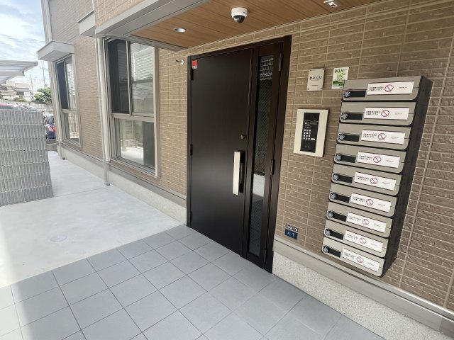 【エントランス】 | エレナ本山