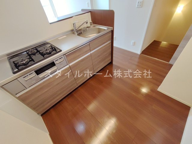 ヴィルヌーブ野路のキッチン|別部屋写真です。