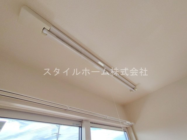 ヴィルヌーブ野路の設備|別部屋写真です。