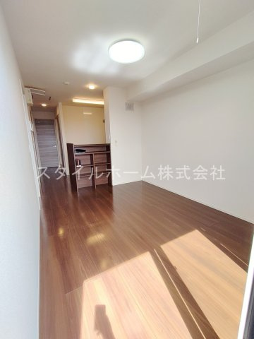 ヴィルヌーブ野路の居間・リビング|別部屋写真です。