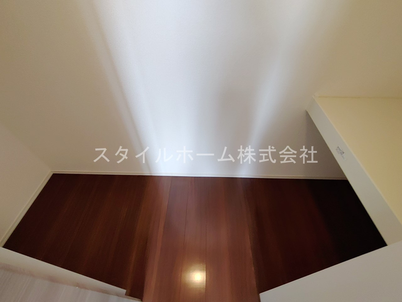 ヴィルヌーブ野路の収納|別部屋写真です。