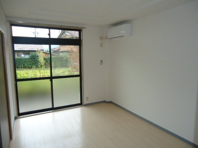 ＭＦ辻ヶ鼻の洋室