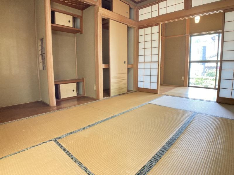 南星台３丁目　中古一戸建ての寝室|和室6帖
■物件内覧・資金計画相談・住宅ローン相談、リフォーム相談、お問合せ受付中■
※当日・翌日のご内覧、ご相談はお電話でのお問合せがスムーズです！