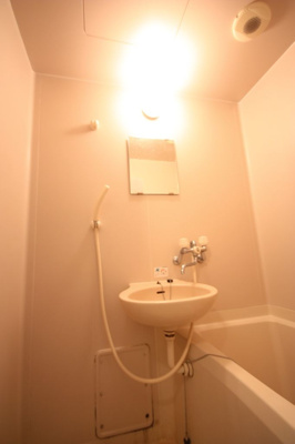 【洗面所】 | マキシム六本松西 | 別号室の写真になります。現況優先。