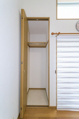 【収納】 | ウィステリア貝塚 | 別号室の写真になります。現況優先。