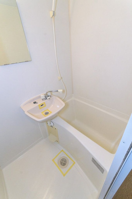 【浴室】 | ウィステリア貝塚 | 別号室の写真になります。現況優先。