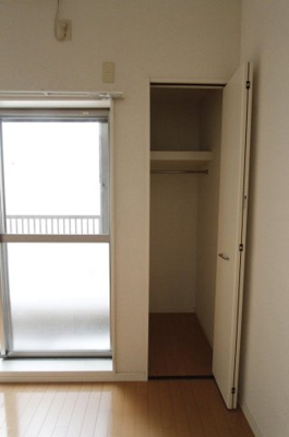 【収納】 | メープルハイツ21 | 別号室の写真になります。現況優先。