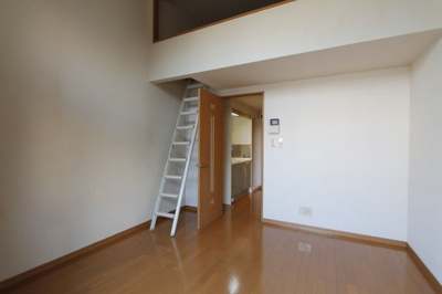 【居間・リビング】 | TaKa南大橋 | 別号室の写真になります。現況優先。