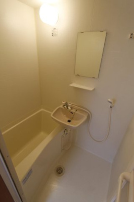 【浴室】 | TaKa南大橋 | 別号室の写真になります。現況優先。