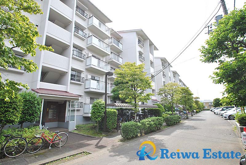 サニータウン茅ヶ崎　10号棟の外観