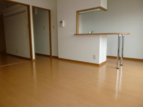 ＣＡＬＭ　ＨＡＲＡの居間・リビング