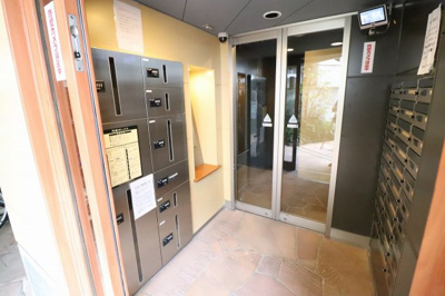 【エントランス】 | ヴルーム国立