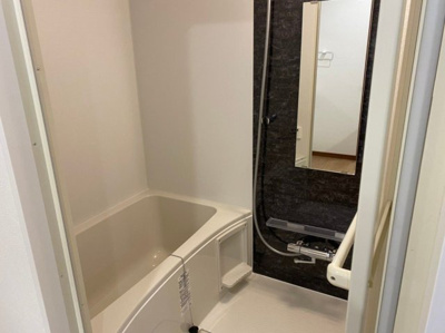 【浴室】 | アバンセ原 | 別号室の写真になります。現況優先。