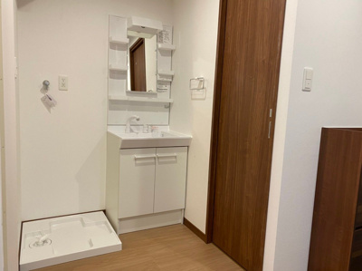 【洗面所】 | アバンセ原 | 別号室の写真になります。現況優先。