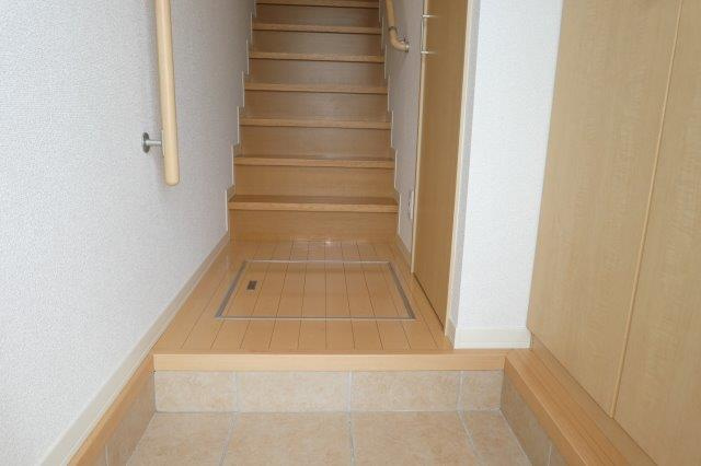 アクアヴィーヴォAの玄関