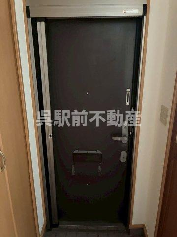 パルハイツ呉中央の玄関