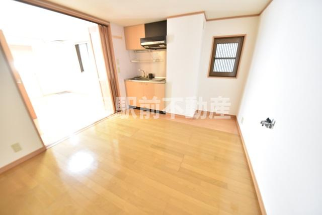 パルハイツ呉中央の居間・リビング