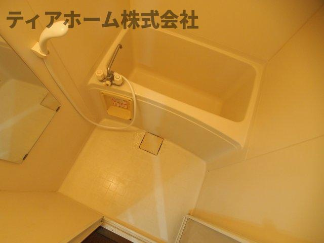 大和高田市日之出町の賃貸マンションの浴室|日々の疲れを癒すお風呂付です