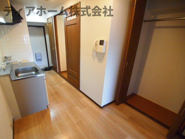 大和高田市日之出町の賃貸マンションの収納|小物を収納するのに便利です