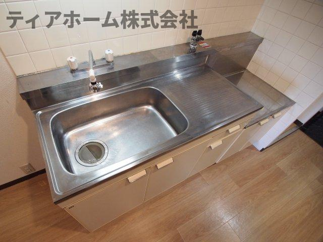 大和高田市日之出町の賃貸マンションのキッチン|使いやすいキッチンです