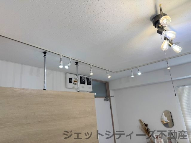  | コーシンビル