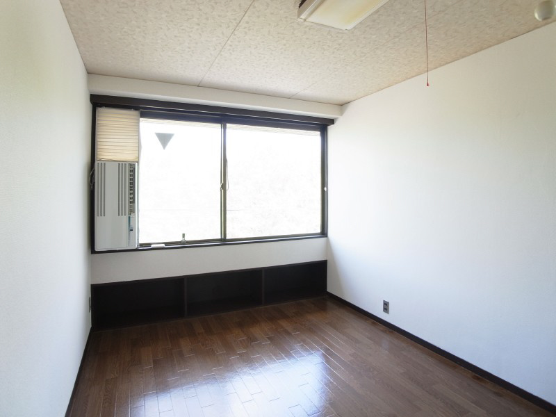 コーポ紫明の居間・リビング