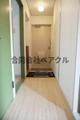 【玄関】 | ミニヨンハウス勧修