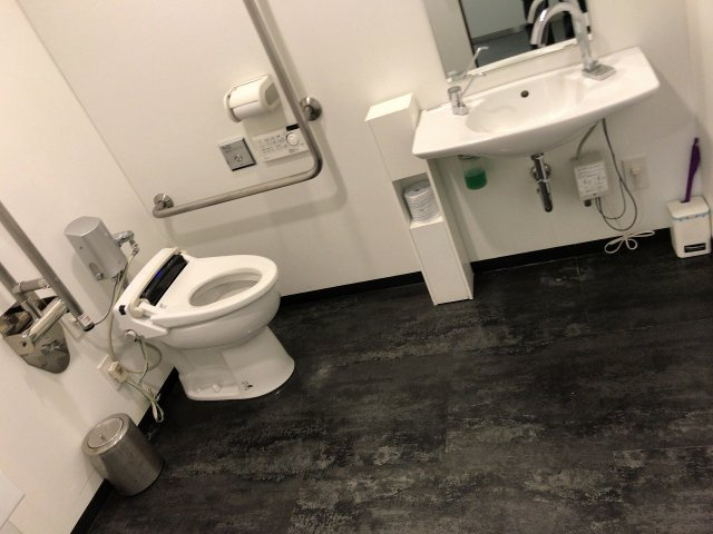 名駅イーストビル【　名古屋の貸事務所・貸オフィス　】