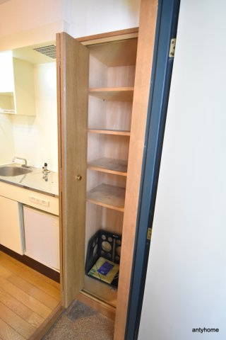 メゾンラフィネ　仲介手数料無料の収納