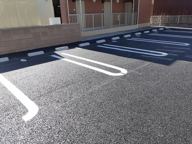モレーンの駐車場|駐車場