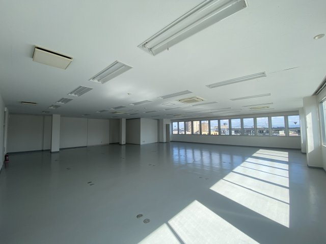 中野屋ビルの外観